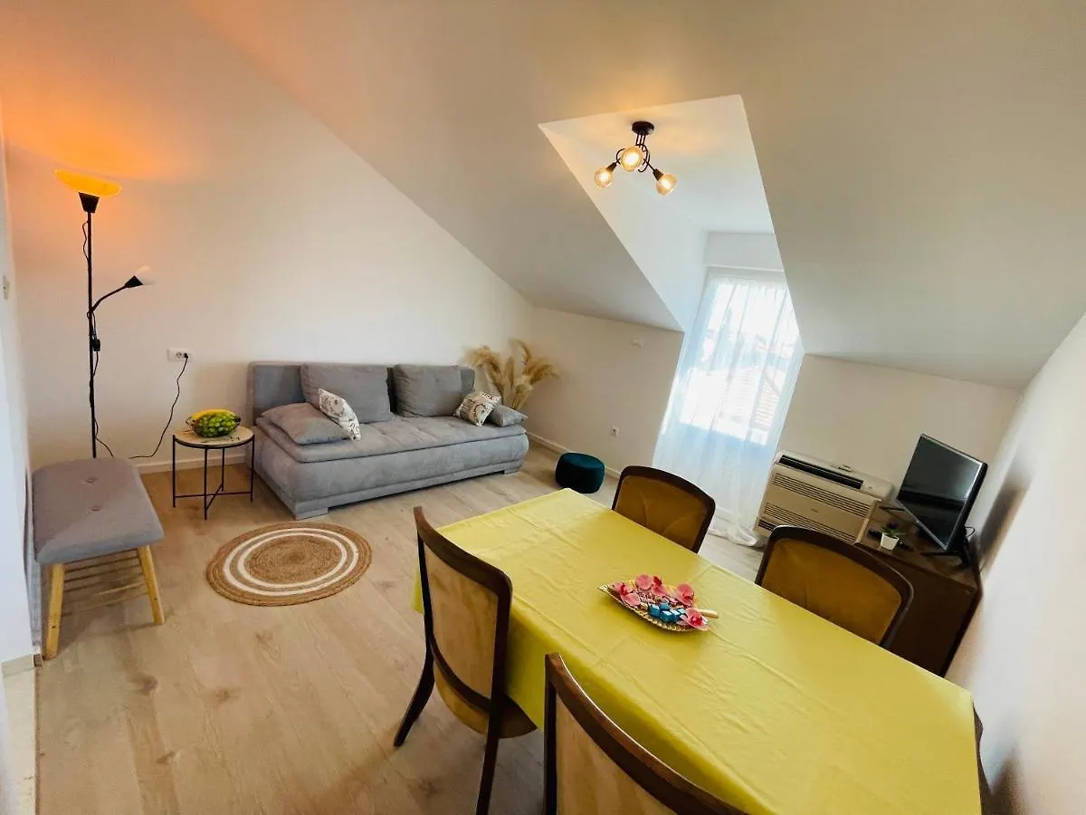 Apartman Luka Split 0*,  Croácia